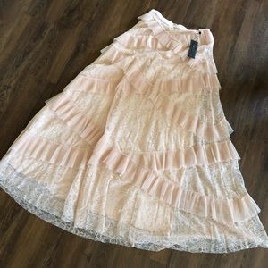 Authentic NEW BCBGMAXAZRIA long lace skirt size S